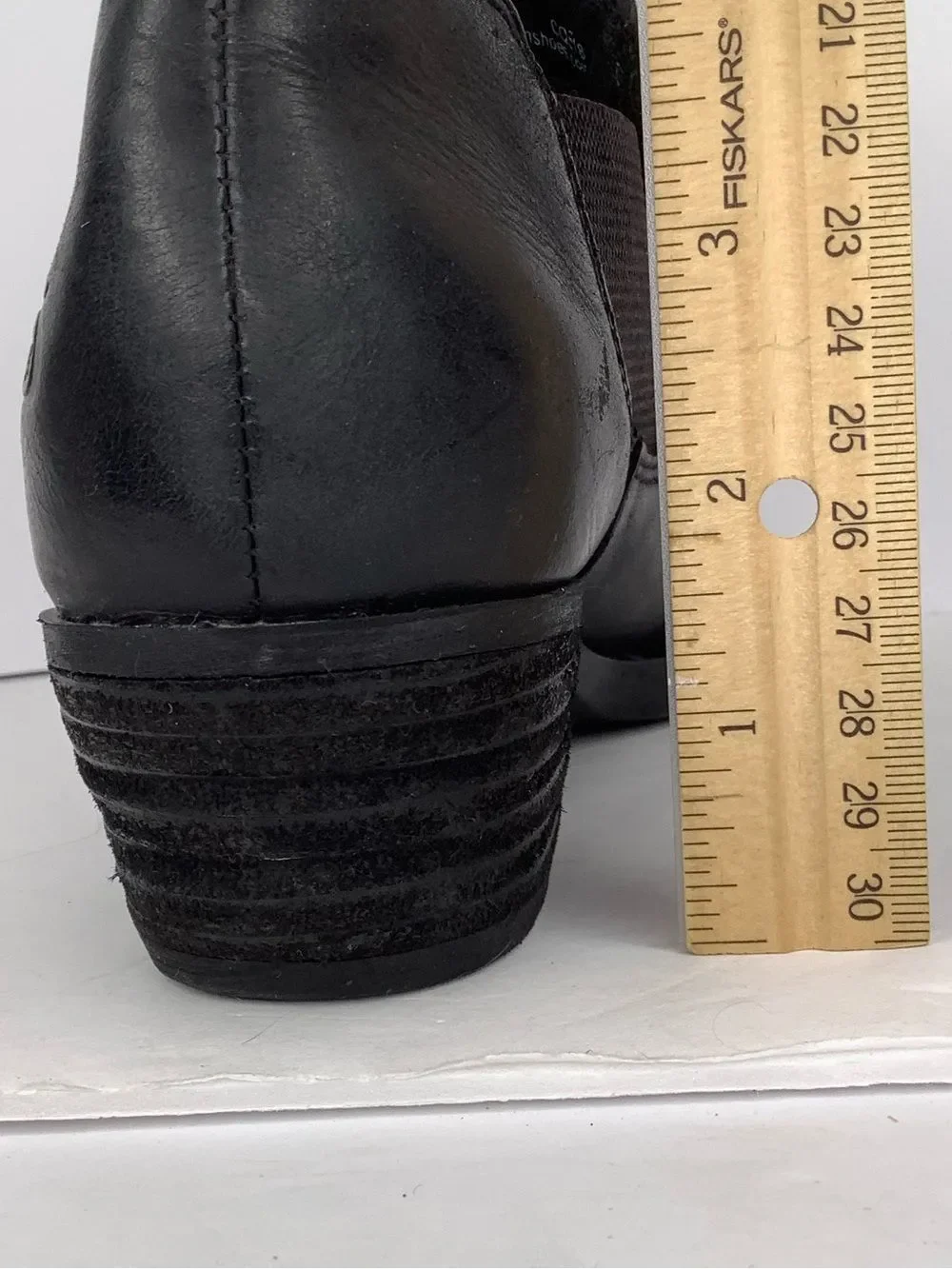 Born Black Leather Chelsea Block Heel Women’s Ankle Bootie Sz 8M Equestrian